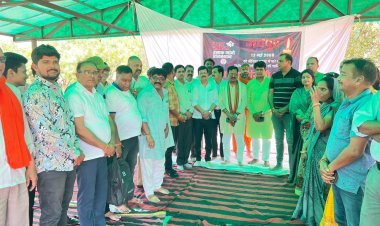 बम ब्लास्ट मैं मारे गए लोगों के परिजनों को न्याय दिलाने के लिए वार्ड में श्रद्धांजलि सभा व हनुमान चालीसा के पाठ का आयोजन