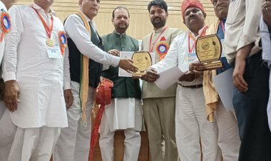 कागा को मिला नई दिल्ली में "राजीव गांधी समरसता रत्न अवार्ड"