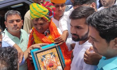 युवा कांग्रेस के राष्ट्रीय अध्यक्ष का किया स्वागत । 