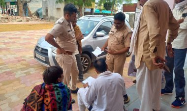 अज्ञात वाहन की टक्कर से बाइक सवार दो युवकों की मौत