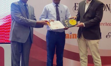 सादुलपुर उपप्राचार्य इन्सपाईरिंग ए पब्लिक स्कूल राजगढ़ के उपप्राचार्य इन्द्रसिंह को शिक्षा के क्षेत्र में उल्लेखनीय योगदान के लिए एज्युकेशन गा्रेथ नेटवर्क (ईजीएनजुकेशन अवॉर्ड से सम्मानित