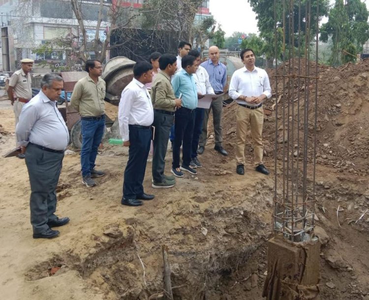 जिला कलक्टर ने किया शहर के विकास एवं सौन्दर्यकरण कार्यों का निरीक्षण