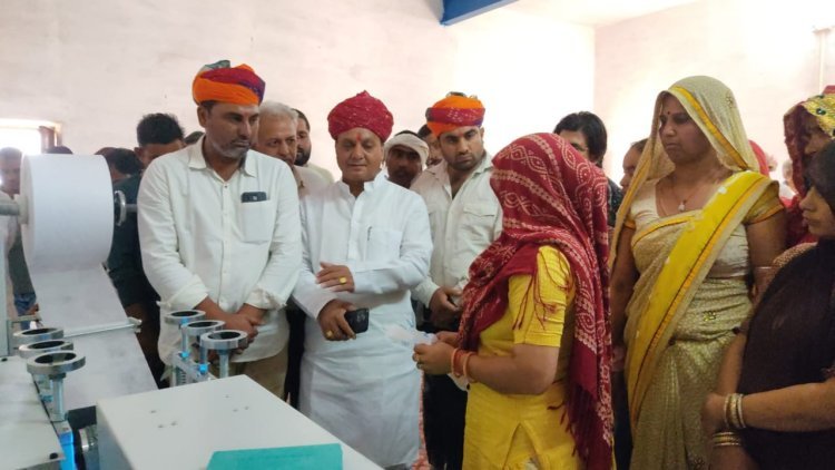 विधायक शर्मा ने राजीविका महिला स्वयं सहायता समूह के उद्यम का किया उद्घाटन
