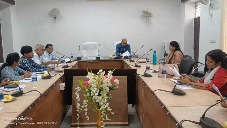 सौ दिवसीय फिट हैल्थ कैम्पेन व प्रत्येक रविवार मच्छरों पर वार अभियान की जिला स्तरीय बैठक आयोजित सभी सरकारी कर्मचारियों का बनेगा आयुष्मान भारत हैल्थ अकाउंट