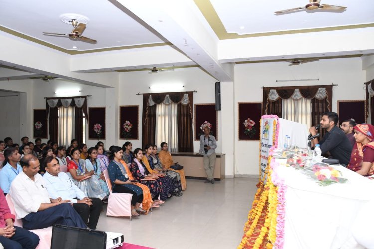 नव नियुक्त ग्राम विकास अधिकारियों का प्रशिक्षण कार्यक्रम संपन्न