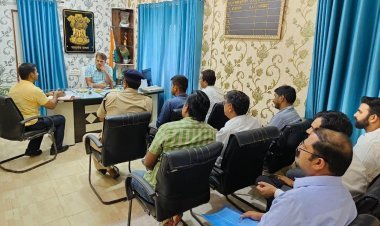 जिला कलक्टर ने किया उपखण्ड स्तरीय कार्यालयों का निरीक्षण