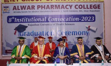 अष्टम दीक्षांत समारोह का किया गया आयोजन 