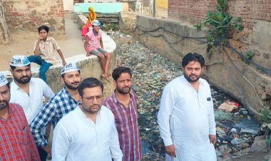 आम आदमी पार्टी ने किया जनता  की समस्याओं के निराकरण करने के लिए हर घर तक पहुचने का आगाज