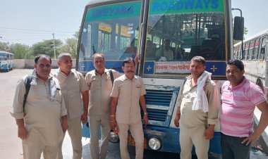 कस्बे के बस स्टेण्ड पर खड़ी हरियाणा रोडवेज बस डिपो के दो बसो के अज्ञात लोगो ने रात्रीकालीन मे शीशे तोड़े