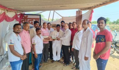 भिवानी के दीक्षार्थी युवक मुमुक्षु विपुल जैन का सोमवार को सुबह तारानगर बाईपास पर अगवानी कर सम्मान किया गया।