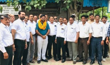 बार एसोसिएशन के अधिवक्ताओं से मिले बीजेपी नेता मोहित यादव