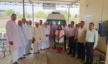 सादुलपुर ईसीएचएस अस्पताल राजगढ को सौंपी एम्बुलेंस 