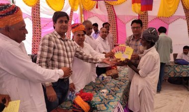 चौहटन विधायक पदमाराम मेघवाल ने किया शिविरों का औचक निरीक्षण