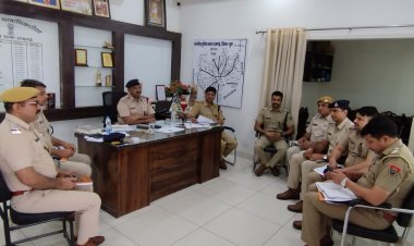 आगामी विधानसभा चुनाव-2023 के मध्यनजर राजगढ़ थाने में पुलिस अधिकारियों की बॉर्डर मीटिंग का आयोजन