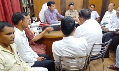 गांधी दर्शन समिति के सदस्यों के साथ एसडीएम ने की बैठक, 22 जून को एसबीडी कॉलेज में लगेगा शिविर, कई मुद्दो को लेकर हुई चर्चा