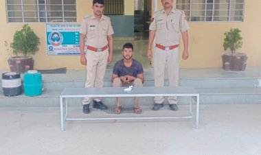 चैन स्नैचिंग करने वाले आरोपी से लूटी गई सोने की चैन की बरामद  सामली उत्तरप्रदेश से की गई चैन बरामद