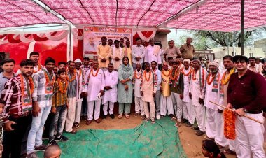 जोगी, नाई और धाणक समाज के लोगों ने बीजेपी-बसपा छोड़ कांग्रेस का हाथ थामा