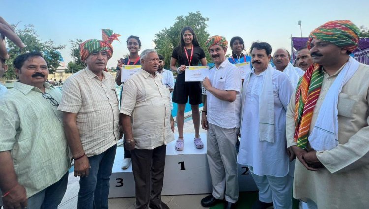 इंदिरा गांधी स्टेडियम के तरणताल में तीन दिवसीय 72वीं राज्य स्तरीय सीनियर तैराकी प्रतियोगिता का हुआ शुभारम्भ