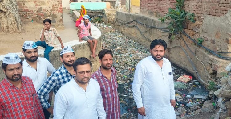 आम आदमी पार्टी ने किया जनता  की समस्याओं के निराकरण करने के लिए हर घर तक पहुचने का आगाज