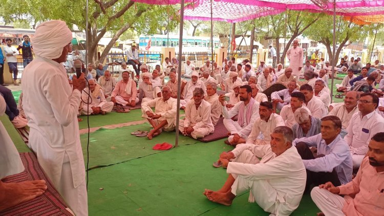 विधायक निवास का घेराव था तो तारानगर विधायक पहले ही पहुंच गए पड़ाव स्थल पर राजेंद्र राठौड़ के आवास पर प्रदर्शन आज