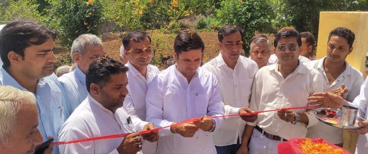 नवनिर्मित उप स्वास्थ्य केंद्र का किया उद्घाटन