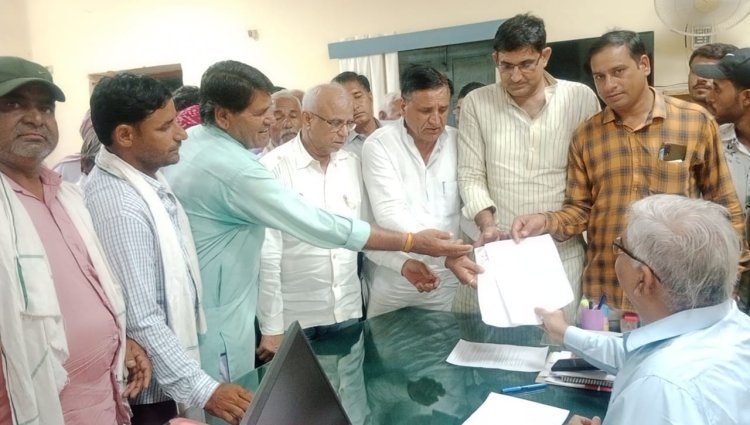 सिरसला व गाजसर के ग्रामीणों ने कहा नहीं चाहिए दूधवाखारा उपतहसील, दिया ज्ञापन