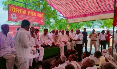 एक माह से चल रहे किसान आंदोलन पर सरकार की चुप्पी नहीं टूटी तो आंदोलन होगा तेज