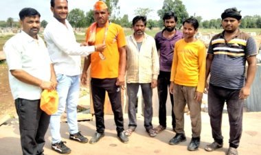 बूथ अध्यक्षों व वरिष्ठ कार्यकर्ताओं का सम्मान 