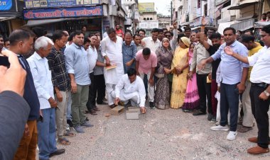 गुप्ता भाजपा के प्रदेश कोषाध्यक्ष व चावला के प्रदेश मंत्री बनने पर कार्यकर्ताओं ने की आतिशबाजी 