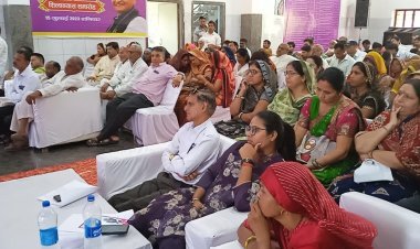 मुख्यमंत्री ने किया रतननगर में 6 करोड़ की सड़कों का शिलान्यास पालिकाध्यक्ष निकिता गुर्जर सहित जनप्रतिनिधि रहे मौजूद 