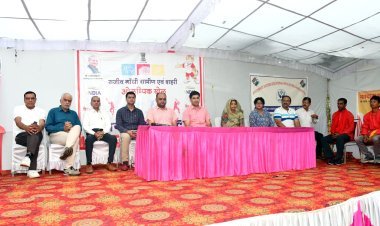 राजीव गांधी शहरी एंव ग्रामीण ओलिंपिक खेल मशाल रथ यात्रा के सवाई माधोपुर पहुंचने पर‌ प्रशासन द्वारा नगर परिषद परिसर में कार्यक्रम‌ किया आयोजित 