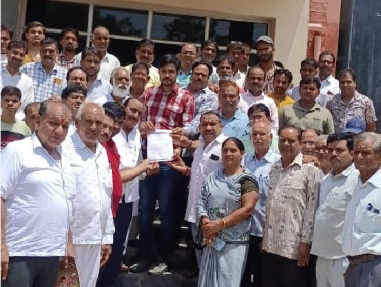 नाबालिग को बरामद करने की मांग