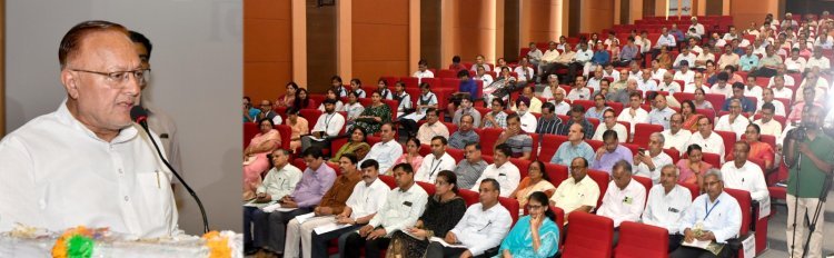 स्कूल शिक्षा की राज्य स्तरीय समीक्षा बैठक