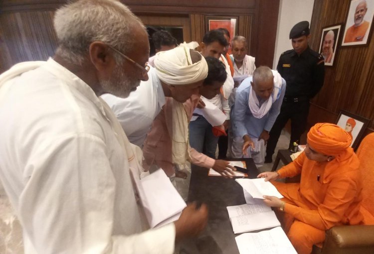 आरएसएस को खत्म करने वाले स्वयं खत्म हो गए-सांसद महंत योगी - आरएसएस पर टिप्पणी करने वाले कांग्रेस नेताओं को सांसद ने दी सीख
