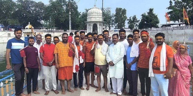 ट्रस्ट की रोक बेअसर,श्रद्धालुओं ने बेरोकटोक चढ़ाए महादेव को नारियल,अगरबत्ती व प्रसाद