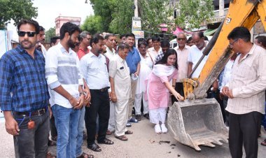 सभापति ने किया 1 करोड़ रूपये से अधिक लागत की सड़क का शिलान्यास 