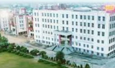 शिक्षा के मंदिर अब बने एटीएम मशीन, आयकर विभाग को  मिली आपार धन सम्पति  एजुकेशन हब के नाम से मशहूर  स्कुल मे हुई छापमारी मे हुई धन वर्षा