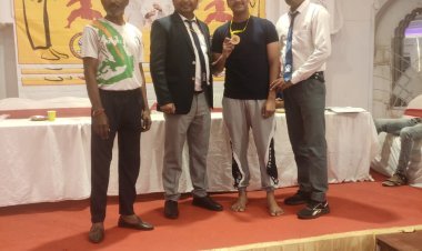 सादुलपुर निवासी वार्ड नंबर 5 के प्रियांशु चांवरिया ने फिर से जीता कराटे में सोना।