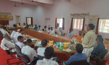 कृषि विज्ञान केंद्र में समिति के व्यवस्थापको को दिया एक दिवसीय प्रशिक्षण, नैनो यूरिया के बारे में बताई फायदेमंद बातें, खासतौर से नैनो यूरिया डीएपी फसलों के लिए रामबाण