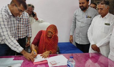 पंचायत समिति सदस्य गुलाब देवी बनी चाकसू प्रधान     कांग्रेसियों ने प्रधान गुलाब देवी का किया स्वागत