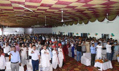 जिला स्तरीय युवा महोत्सव में स्वीप गतिविधियों की दी जानकारी मतदाता जागरूकता की दिलाई शपथ