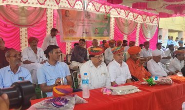 विद्यार्थियों को अपने जीवन में सकारात्मक सोच के साथ आगे बढ़ना चाहिए:चौधरी