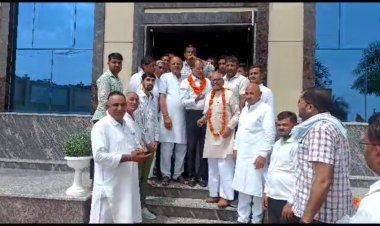 पूर्व नेता प्रतिपक्ष रामेश्वर डूडी का स्वागत, प्रदेश में दुबारा कांग्रेस रिपीट हो रही है, भाजपा नहीं खिला पाएगी फूल