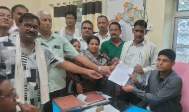 अभद्र व्यवहार की घटना का विरोध 