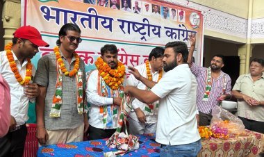 कॉमरेड अजय तसिड ने कॉंग्रेस का हाथ थामा...