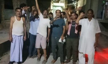 खेजड़ी व पीपल के हरे वृक्ष को काटने पर लोगों ने जताया विरोध, मौके पर पहुंची पुलिस