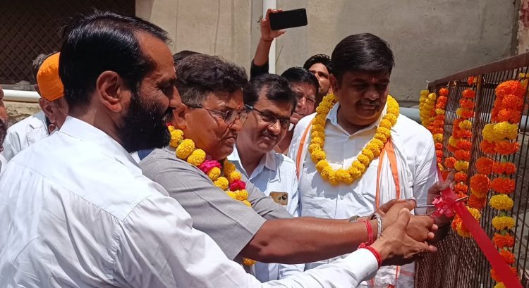स्वास्थ्य केन्द्र पर अब नहीं होगी बिजली गुल की समस्या -शहर विधायक शर्मा - विधायक निधि से उपलब्ध कराएं थ्री फेस जनरेटरो का किया शुभारंभ