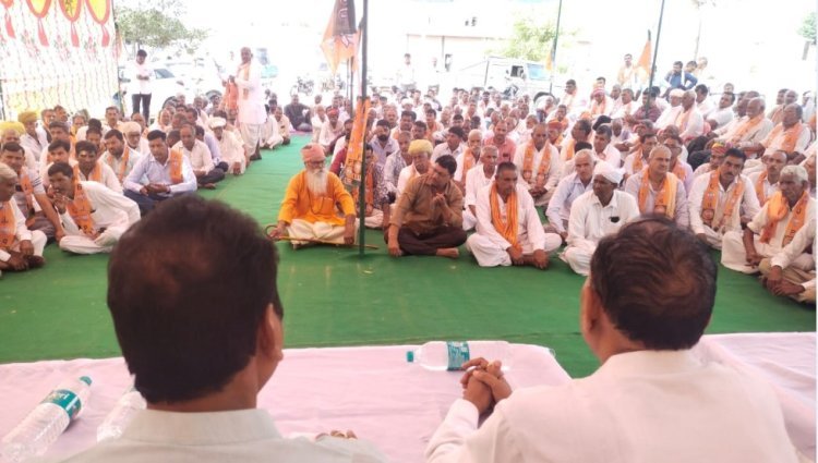 भाजपा नेताओं ने की गांवों में सभाएं