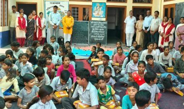 लायंस क्लब अलवर मत्स्य ने बच्चों के साथ मनाया दीपोत्सव, बाँटी खुशियाँ 