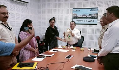 रामगढ़ उपचुनाव की तैयारियों में जुटा प्रशासन, ईवीएम का द्वितीय रेंडमाइजेशन सम्पन्न